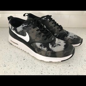 Nike Women’s Air Max Thea